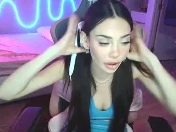 lilbina from Chaturbate