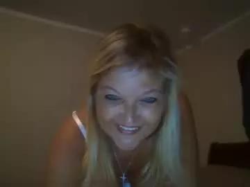 lilblonde412 from Chaturbate