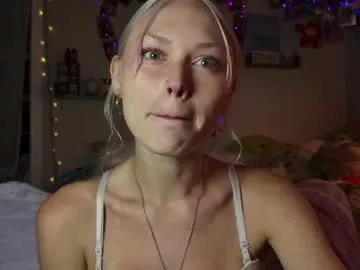 lilfknsquirt from Chaturbate