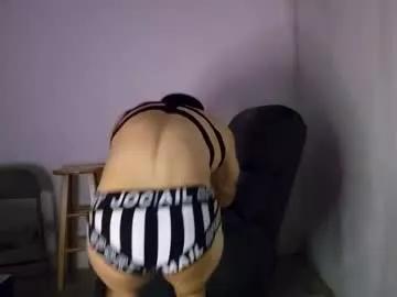 lilhotnando from Chaturbate