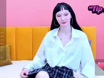 lili_flowerr from Chaturbate