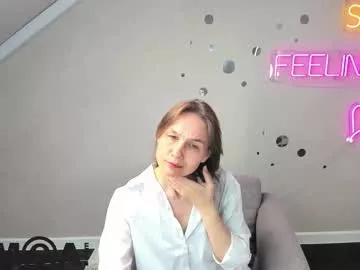 lillian_white1 from Chaturbate