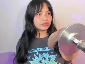 lilly_kinky from Chaturbate