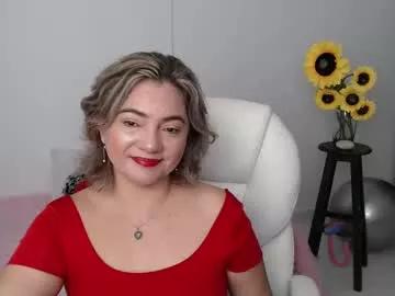 lilly_milf from Chaturbate