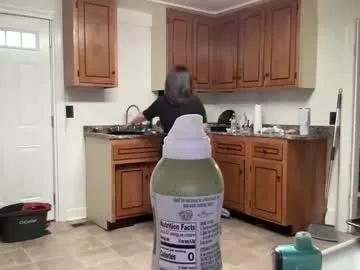 lillyadams222 from Chaturbate