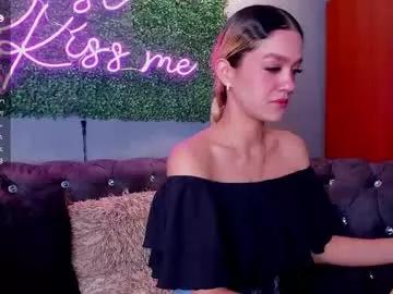 lillymaxwell from Chaturbate