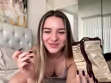 lily_charm from Chaturbate