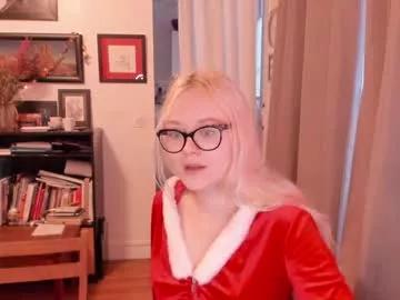 lily_holy from Chaturbate
