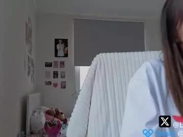 lilyewing_ from Chaturbate
