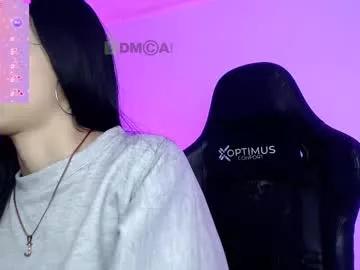 lilylouisee_ from Chaturbate