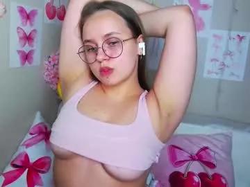 lilysweet13 from Chaturbate