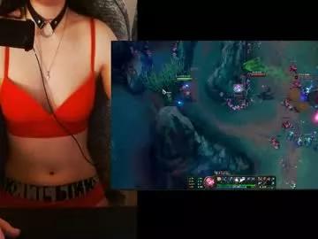 lilythrone from Chaturbate