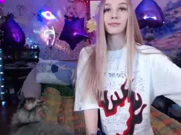 linlin_cuteeee from Chaturbate