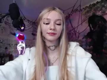 linlin_cuteeee from Chaturbate