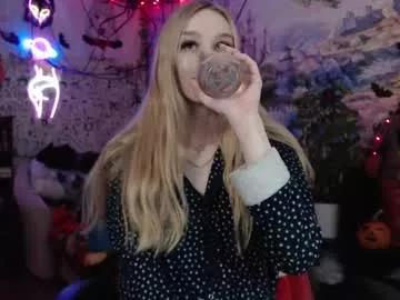 linlin_cuteeee from Chaturbate