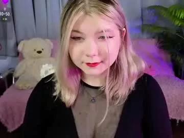 lissamio from Chaturbate