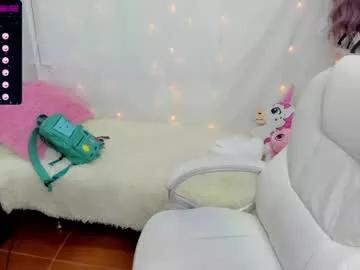 little__ary from Chaturbate