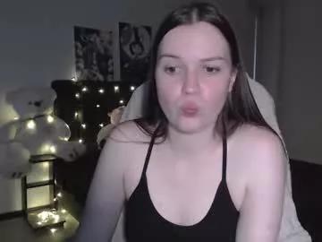 little__flowers from Chaturbate