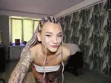 little_birdy from Chaturbate