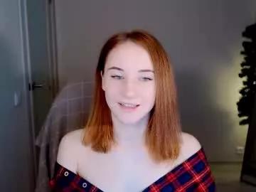 little_pretty_woman from Chaturbate