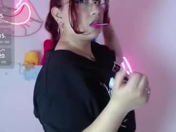 littlee_red from Chaturbate