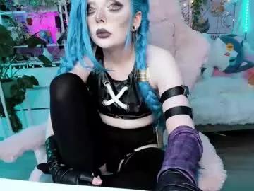 littleflufflepuff from Chaturbate