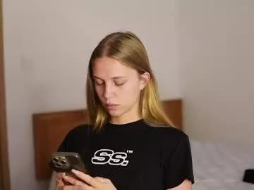 littlemolly1 from Chaturbate