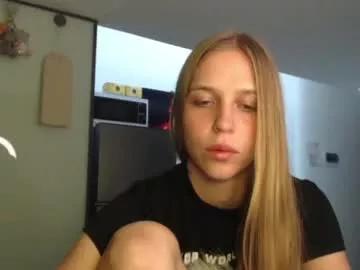 littlemolly1 from Chaturbate