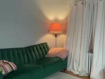 littlesugarpea from Chaturbate