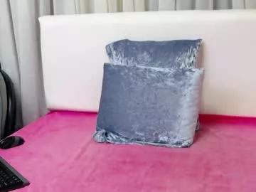 living_in_dreams from Chaturbate