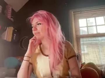 lizzyylovesick from Chaturbate