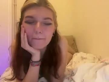 lizzyylovesick from Chaturbate
