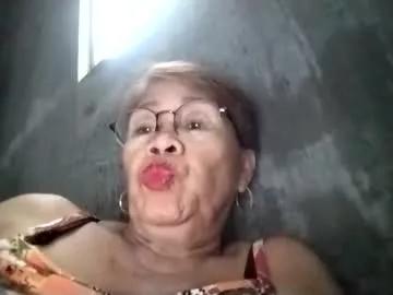 lolamommie from Chaturbate