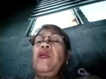 lolamommie from Chaturbate