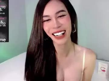 lolly_lips69 from Chaturbate