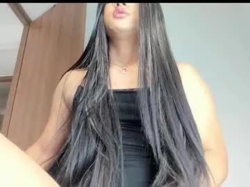 loovelymiia_ from Chaturbate