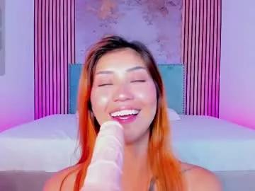 lorraine_28 from Chaturbate