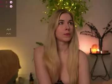Lorrie_love_story webcams show profile image 