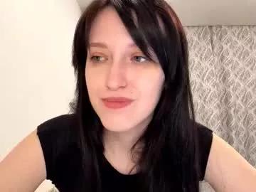 Lucibeveridge webcams show profile image 