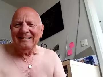 Luckbottom webcams show profile image 