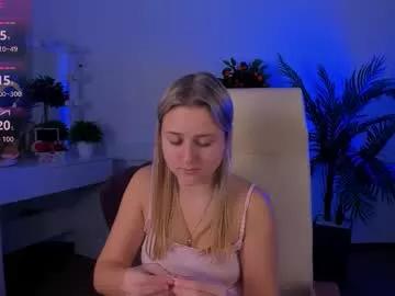 lulu___moon from Chaturbate