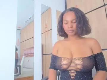 lunna_brunette from Chaturbate