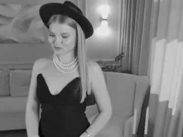 Luvv_nika webcams show profile image 