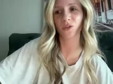 luxlovely111 from Chaturbate