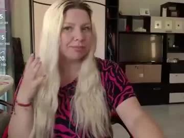 luxury_white from Chaturbate