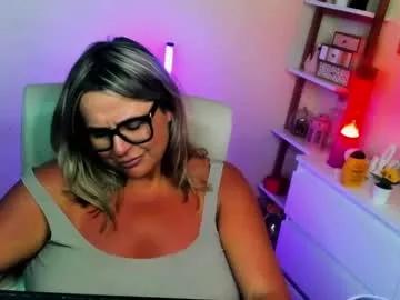 luxxx_diana from Chaturbate
