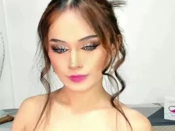 m1sspinay_yassie from Chaturbate