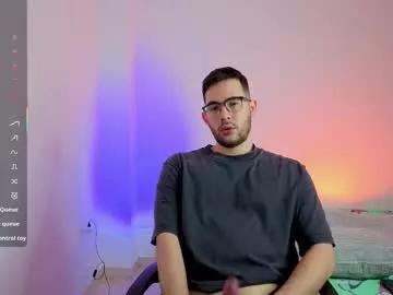 maatt_de_luca from Chaturbate