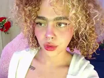 maddiie_and_clyde from Chaturbate