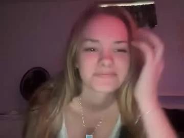 maddybabyy223 from Chaturbate